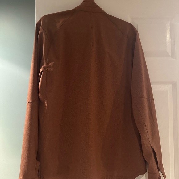 Lululemon button down shirt - Picture 3 of 3